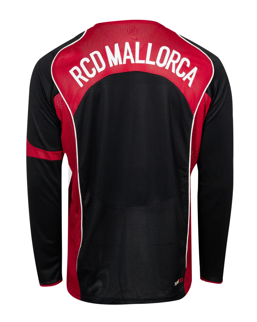 Camiseta Total 90 Manga Larga Black - Image 6