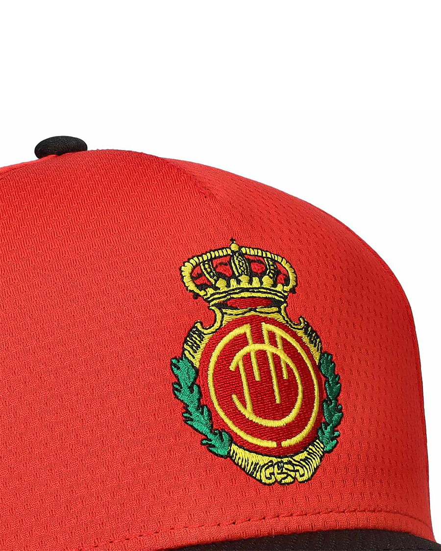 Gorra Escudo Roja - Image 4