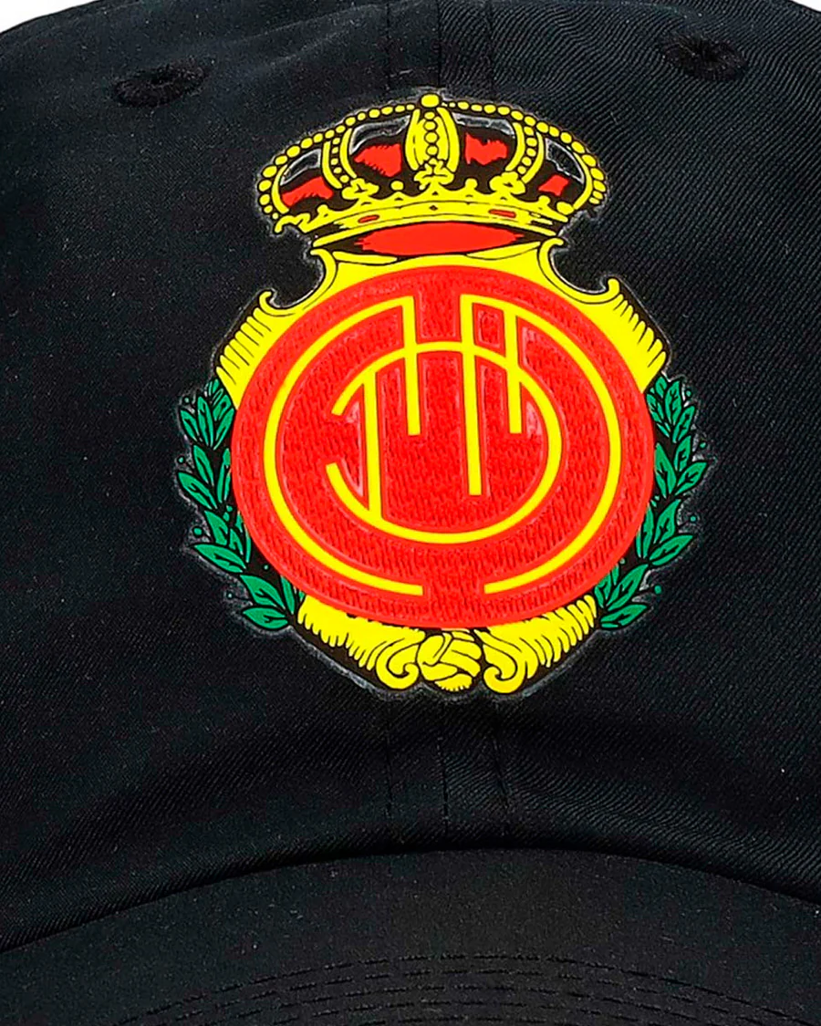 Gorra Metal Swoosh Negra Niño - Image 4
